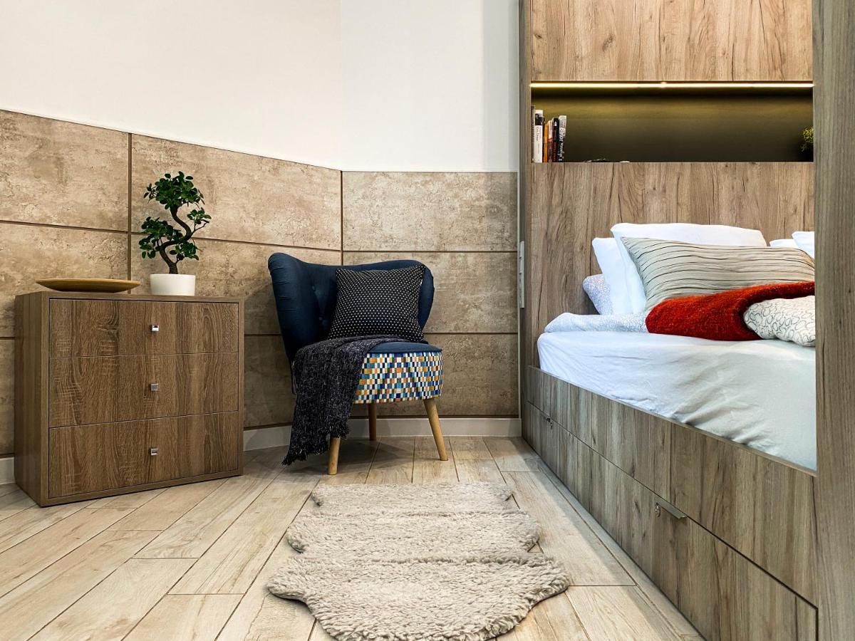 Beautiful Studio For Couples With Air Conditioning - Old Town & Main Station 克拉科夫 外观 照片